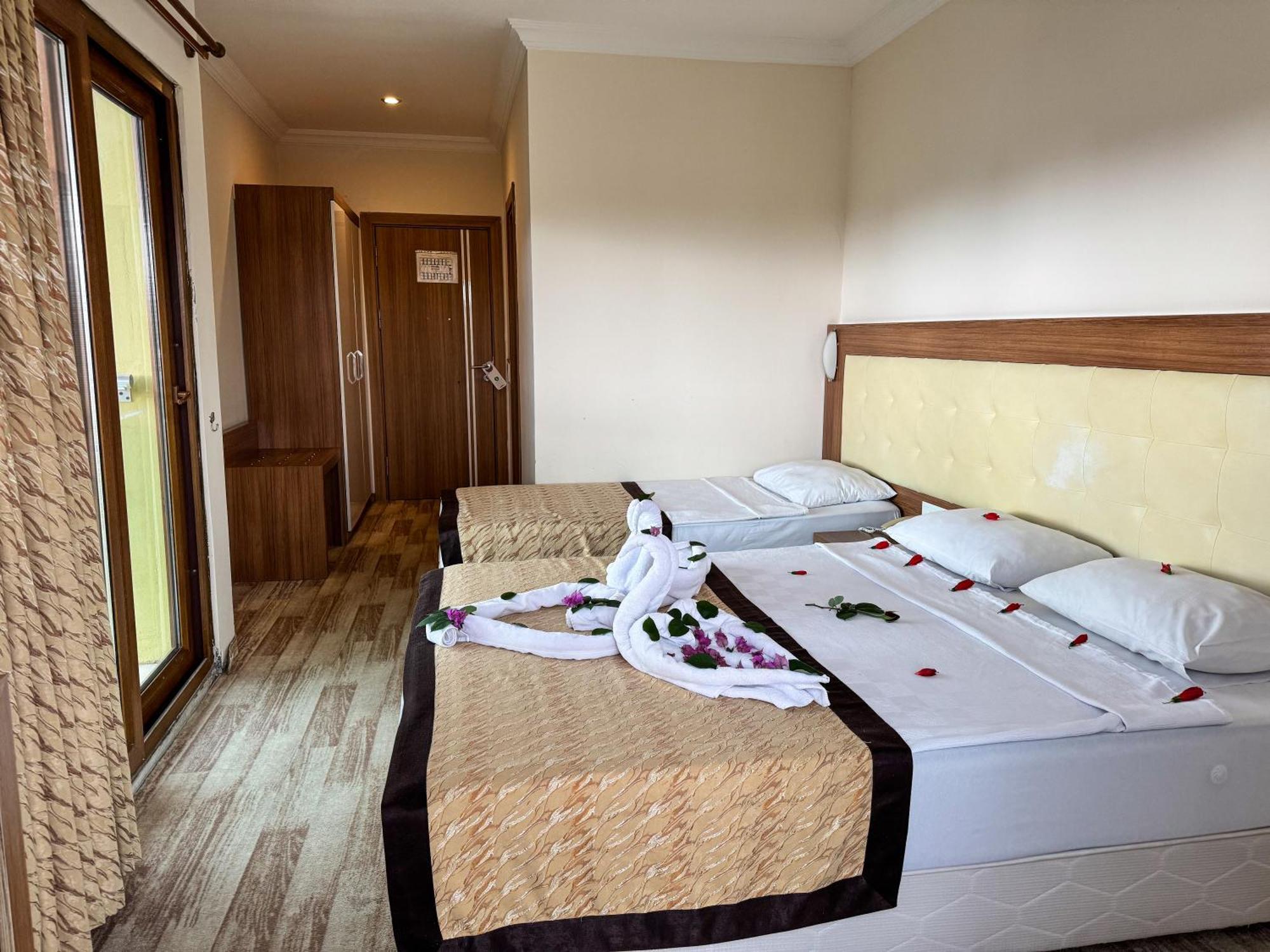 Hotel Mitos Аланія Екстер'єр фото